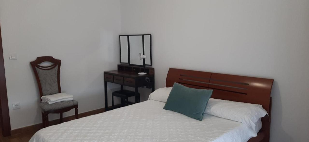 Alojamiento Casa Leon Santona Ngoại thất bức ảnh